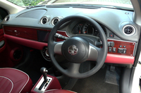 34色から選べる「ミツオカ・ビュート」発売の画像