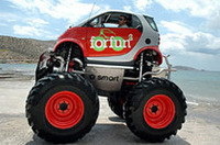 スマートとウニモグが合体！新型スマート「フォーファン」の画像