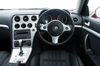 アルファ・ロメオ・アルファ・ブレラ Sky Window 3.2 JTS Q4 Q-トロニック(4WD/6AT)【ブリーフテスト】の画像