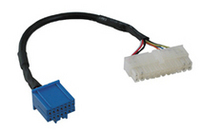 ホンダ車用ハーネス。左側のカプラー形状がメーカーによって異なる。どの車種用も2310円。