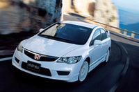 チャンピオンシップホワイトの「シビック・タイプR」。