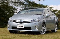 トヨタのハイブリッド専用車「SAI」デビューの画像