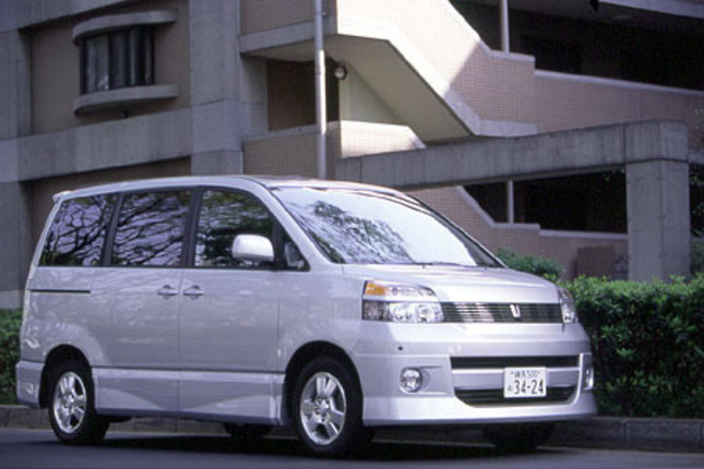 【スペック】全長×全幅×全高＝4625×1695×1850mm/ホイールベース＝2825mm/車重＝1480kg/駆動方式＝FF/2リッター直4DOHC16バルブ（152ps/6000rpm、20.4kgm/4000rpm）/車両本体価格＝235.0万円（テスト車＝322.6万円）