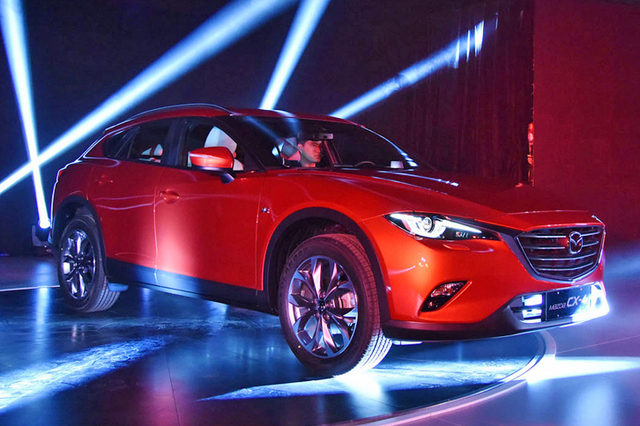 おまつ マツダの新型クロスオーバー、CX-4がデビュー【北京ショー2016