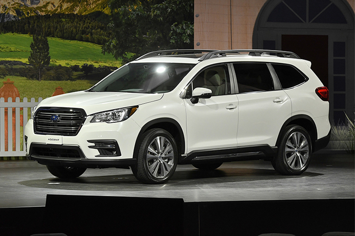 「スバル・アセント」