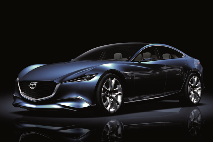 マツダが「魂動（こどう）＝Soul of Motion」というデザインテーマを掲げ始めたのは2010年のこと。写真はそのデザインを体現したコンセプトカーの第1弾となった「靭（SHINARI）」。