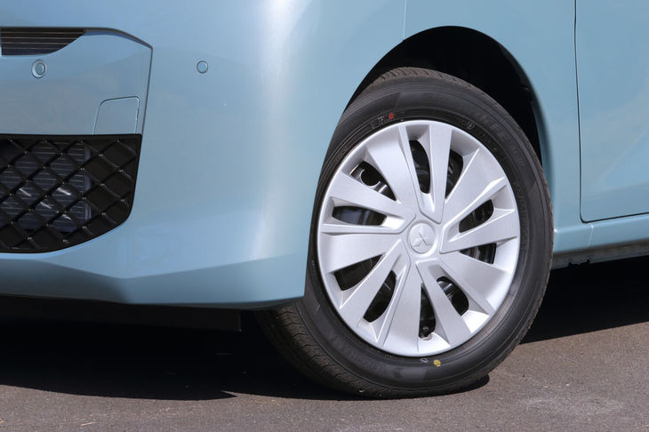 三菱eKワゴンG（タイヤ＆ホイール）