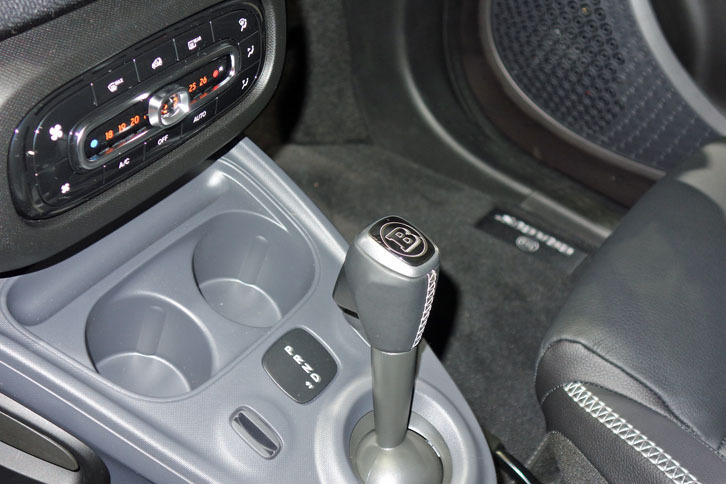 スマートBRABUSフォーフォー エクスクルーシブリミテッド