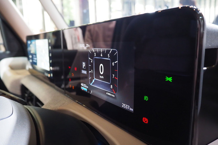 日産ルークス ハイウェイスター（メーターパネル）