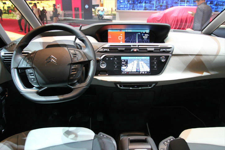 シトロエンC4ピカソ（インテリア）