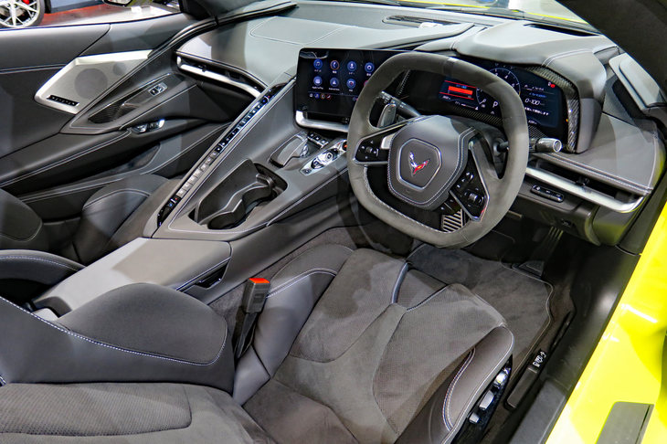 シボレー・コルベット3LT（インストゥルメントパネルまわり）