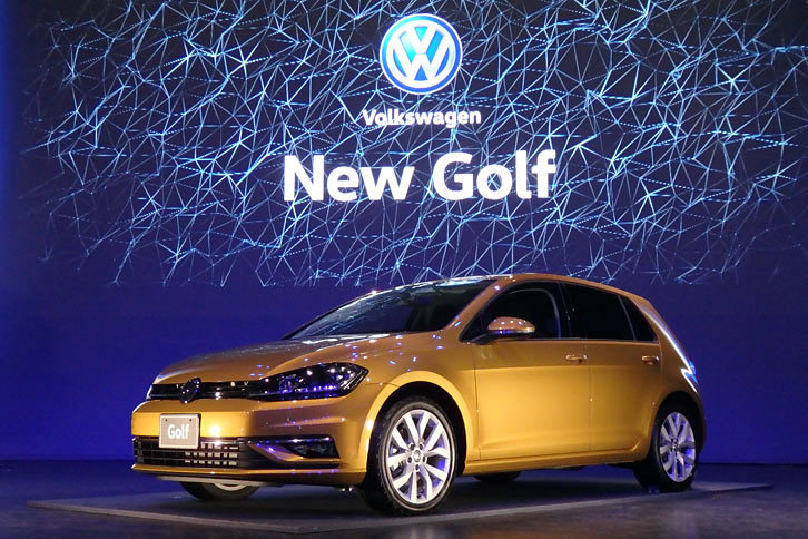 2012年に登場した7代目「ゴルフ」。写真は2017年5月に催された、マイナーチェンジモデルの日本での発表会の様子。