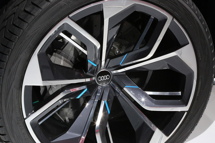 アウディQ8コンセプト