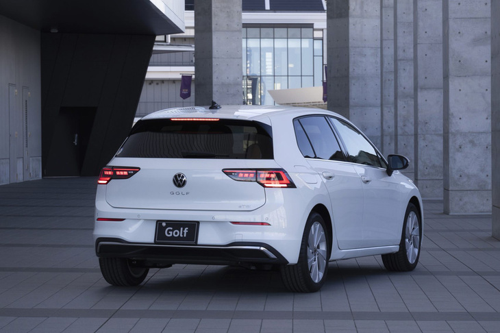 2024年7月に日本導入が発表された「ゴルフ」および「ゴルフヴァリアント」のマイナーチェンジモデル。内外装のブラッシュアップや、「MIB4」と呼ばれる最新のインフォテインメントシステムの採用がトピックである。