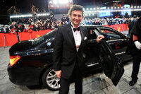 ベルリン国際映画祭に到着したカウフマン氏。2012年2月。