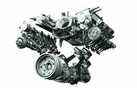 最高出力380PS、最大トルク460N・mを発生する、ジャガー最後の3リッターV6ガソリンエンジンを搭載。