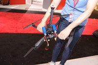 エアロネクストの重心制御技術「4D GRAVITY」を搭載したドローン。