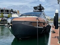 日本での販売価格は4億5000万円からとされているが、カスタマイズされたこちらの個体は6億円にも達する。