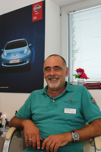 長年シエナの日産販売店で働いてきたマッシモ・トゥルキ氏。写真は2015年に撮影。