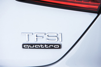 日本で選択できる「A5クーペ」のグレードは4WD車の「2.0 TFSIクワトロ スポーツ」のみ。FF車は設定されていない。