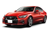 2019年の改良でハンズオフ機能付きの運転支援技術「プロパイロット2.0」を採用した「日産スカイライン」。“所有”ではなく“保有”であれば、こうした最新装備の付いたクルマを利用しやすくなるはずだ。