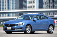 
    「S60ラグジュアリー エディション」は、装備充実の1.6リッターモデル「S60 T4 SE」に、安全装備のパッケージオプションや本革シートなどを加えた特別仕様車。2014年5月に発売された。
    