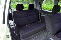 三菱ディオン TURBO NAVIパッケージ（4AT）【試乗記】の画像