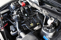 V6モデルの3.7リッターDOHCエンジン。現行マスタングは2011年モデルでV6、V8ともにエンジンを変更。いずれも100ps近い出力向上を遂げた。