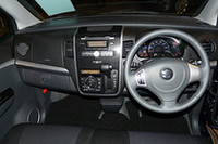 「スティングレー」のインパネ。