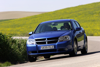 ダッジ・アベンジャーSXT（FF/4AT）【海外試乗記】の画像