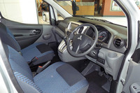 三菱、5ナンバーミニバン「デリカD：3」発売の画像