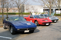 イベントの華、スーパーカーの初代「ギブリ」と「ボーラ」。同じV8をギブリはフロント、ボーラはミドシップにマウント。