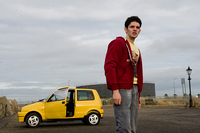 「フィアット・チンクエチェント」
    「500」ではなく、「Cinquecento」が車名である。1991年から1998年にかけてポーランド工場で生産されたエントリークラスの小型車で、パンダの下位モデルという位置づけだった。アバルトがこのクルマをベースにラリー向けに仕立てた「チンクエチェント・トロフェオ」が限定販売されたこともある。