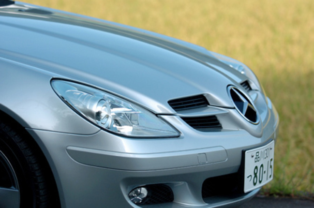 【スペック】全長×全幅×全高＝4090×1810×1300mm／ホイールベース＝2430mm／車重＝1470kg／駆動方式＝FR／3リッターV6DOHC24バルブ（231ps/6000rpm、30.6kgm/2500〜5000rpm）／価格＝609万円（テスト車＝同じ）