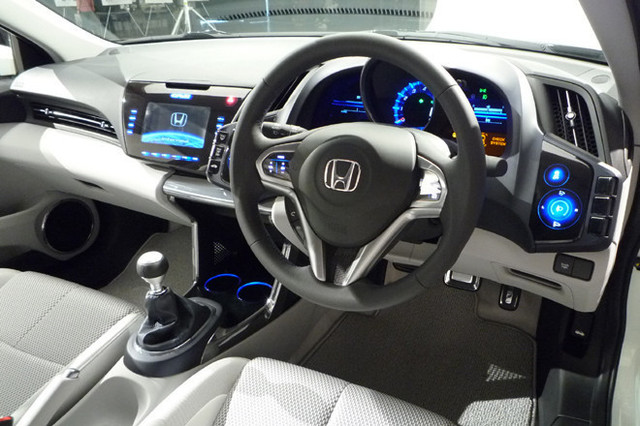 ほぼ）市販型！ 「ホンダCR-Z コンセプト 2009」 - webCG