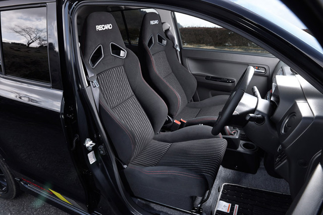 アルトワークス 5MT車検たっぷり！ アルトワークス 5MT車検たっぷり！ 車検付きアルトワークス 5MT特別