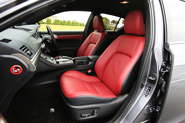 レクサスCT200h“Fスポーツ”（FF/CVT）【試乗記】 充実の 