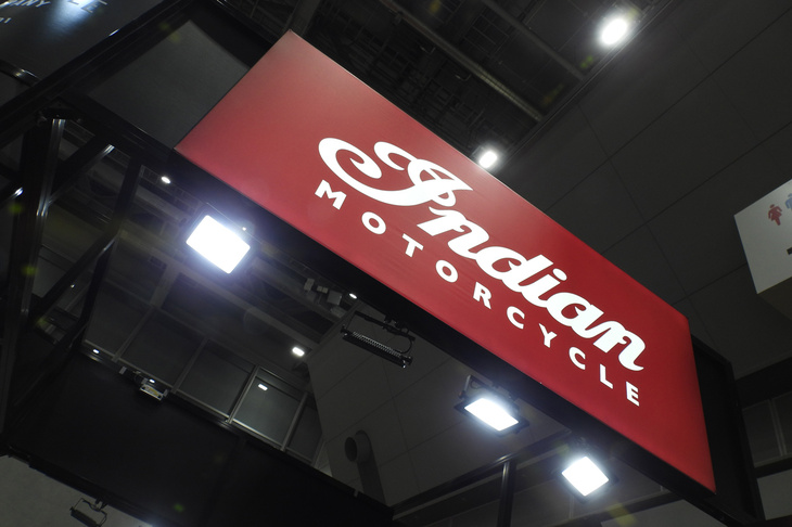 「東京モーターサイクルショー2024」の会場より、インディアンのブースの様子。