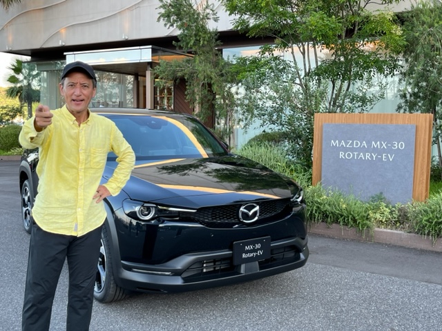 松田陽一デザイナー、ロータリーファンとお酒を飲むときはぜひ小沢コージも交ぜてください。「MX-30ロータリーEV」持ってないけど。