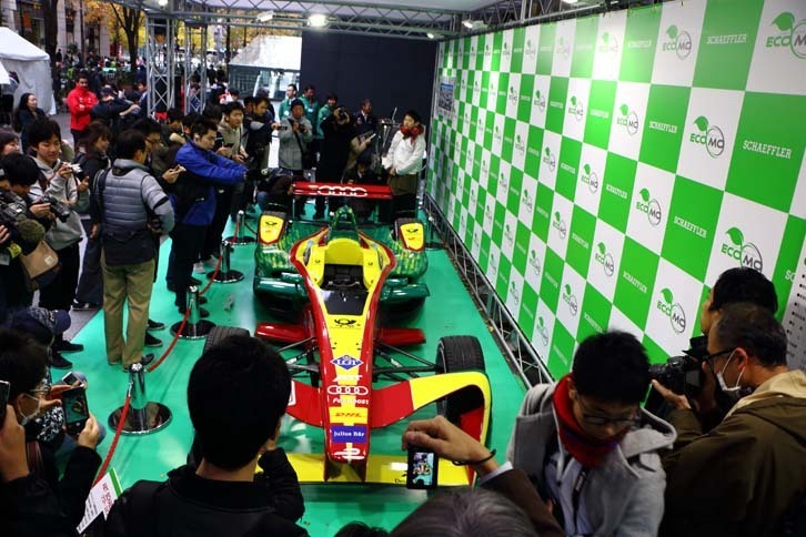 フォーミュラEは、初年度は完全なワンメイクレースだったが、昨年からは、チームでのパワートレインの独自開発が可能になった。