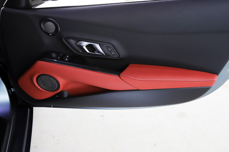 トヨタ・スープラ（ドアインナーパネル）