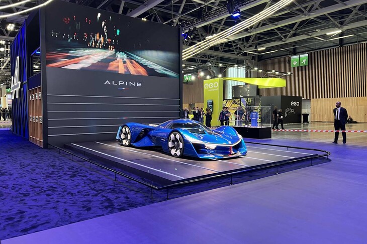 アルピーヌの展示エリアの様子。