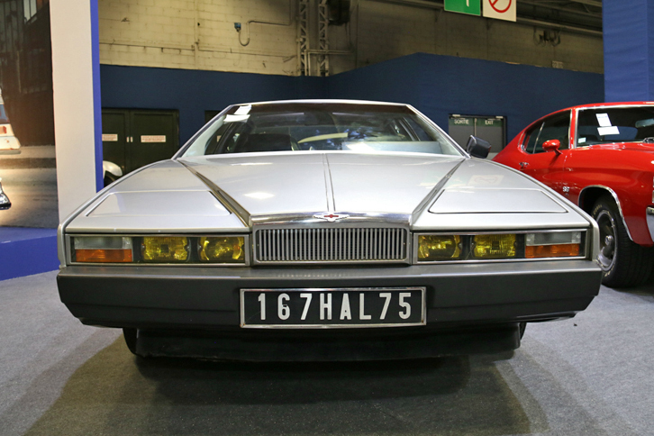 「アストンマーティン・ラゴンダ」。その未来感覚よ、永遠に！