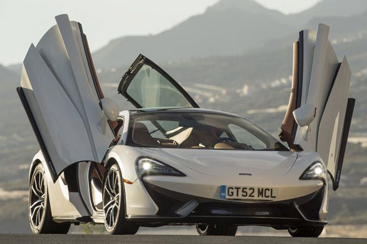 マクラーレン・オートモーティブ・アジアのブースでは、「マクラーレン570GT」が日本初公開される。