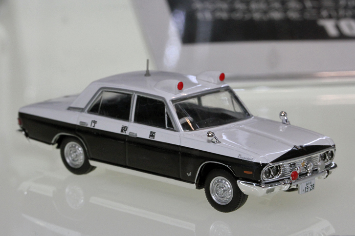トミカリミテッドヴィンテージネオの「日産プレジデント パトロールカー」。中央高速専用として実在した初代プレジデントのパトカー。2016年9月発売予定で価格は3000円。