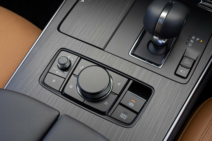 マツダCX-80 XDハイブリッド プレミアムスポーツ（センターコンソール）