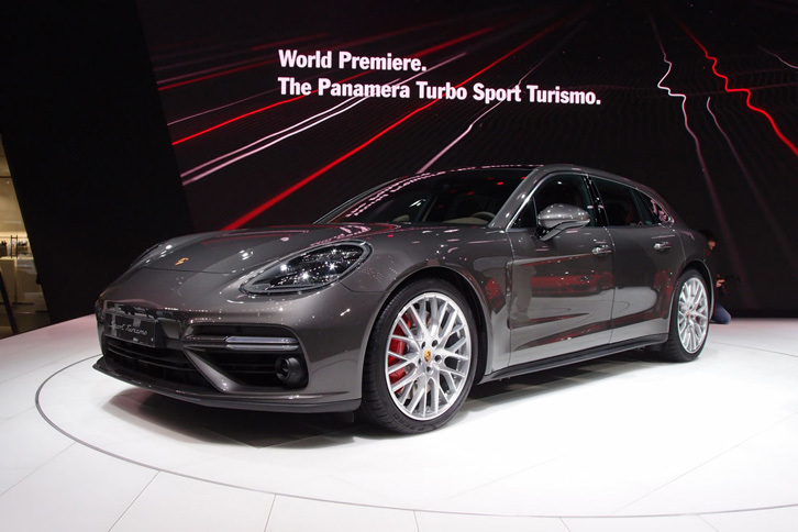 ポルシェ・パナメーラ スポーツツーリスモ