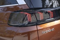 プジョー5008 GT BlueHDi