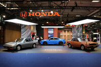 ホンダも久々に復帰。「プレリュード・クラブ・フランス」の助けを借りながら、新型とともに初代および3代目を展示した。