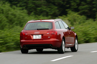 アウディA6アバント2.4(CVT)／3.2FSIクワトロ（6AT）／4.2クワトロ（6AT）【短評】